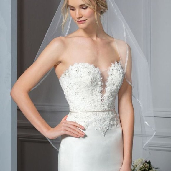 New Bridal Veil Casablanca \